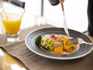 15 朝食バイキング　イメージ